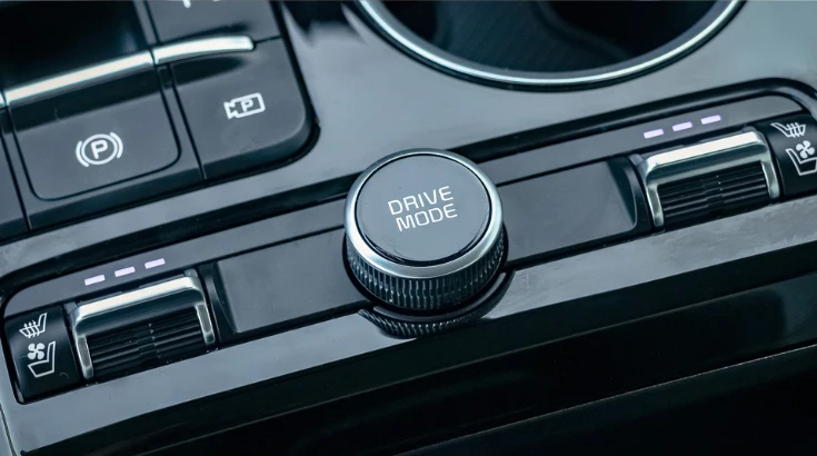 اوضاع القيادة كيا K5 2025