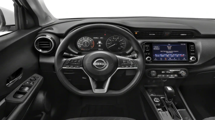 عجلة القيادة في نيسان كيكس SV 2023