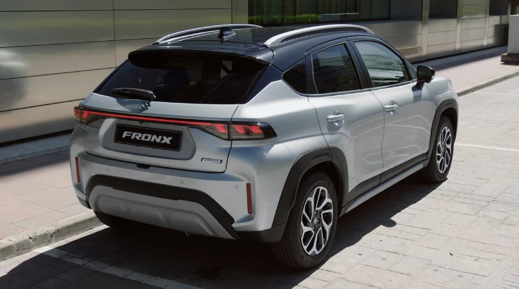 تصميم خلفي لسيارة سوزوكي فرونكس GLX 2025