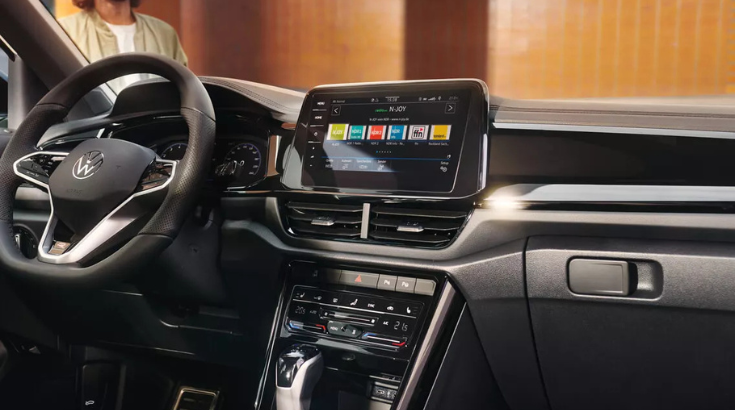 تصميم فولكس واجن T ROC 2025 1.5